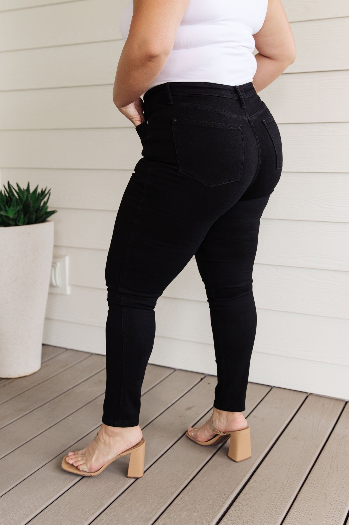 TUMMY CONTROL: Black Audrey High Rise Classic Skinny Jeans - Judy Blue