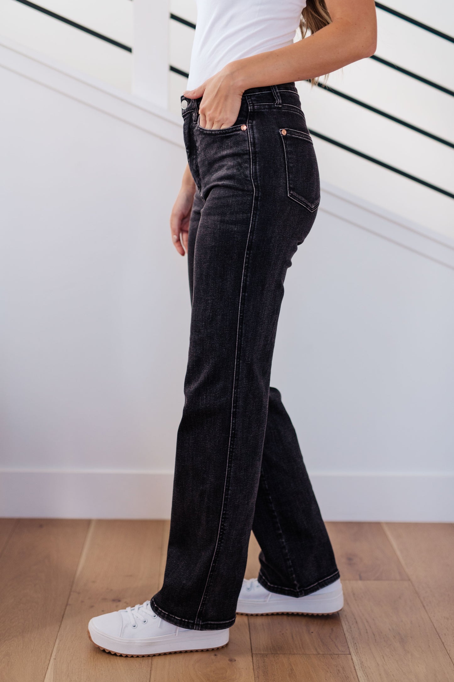 TUMMY CONTROL: Joan High Rise Straight Jeans in Washed Black - Judy Blue