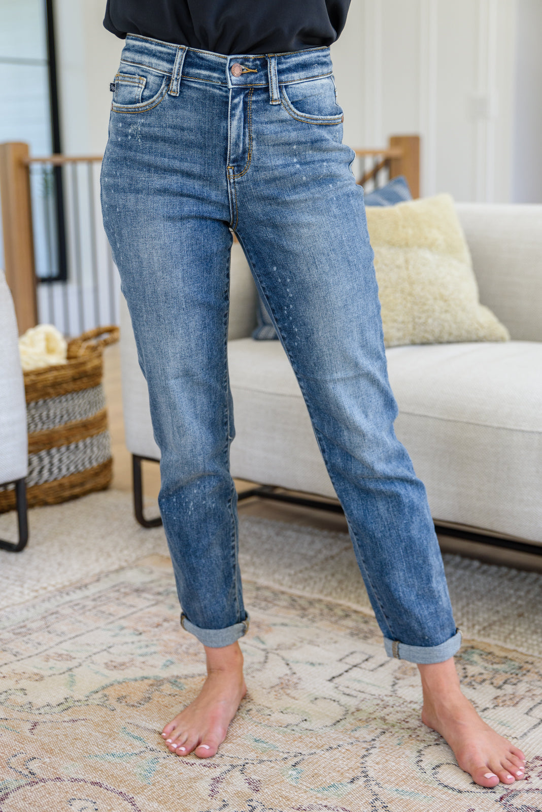 Corey Hi Rise Bleach Splash Boyfriend Jeans - JUDY BLUE