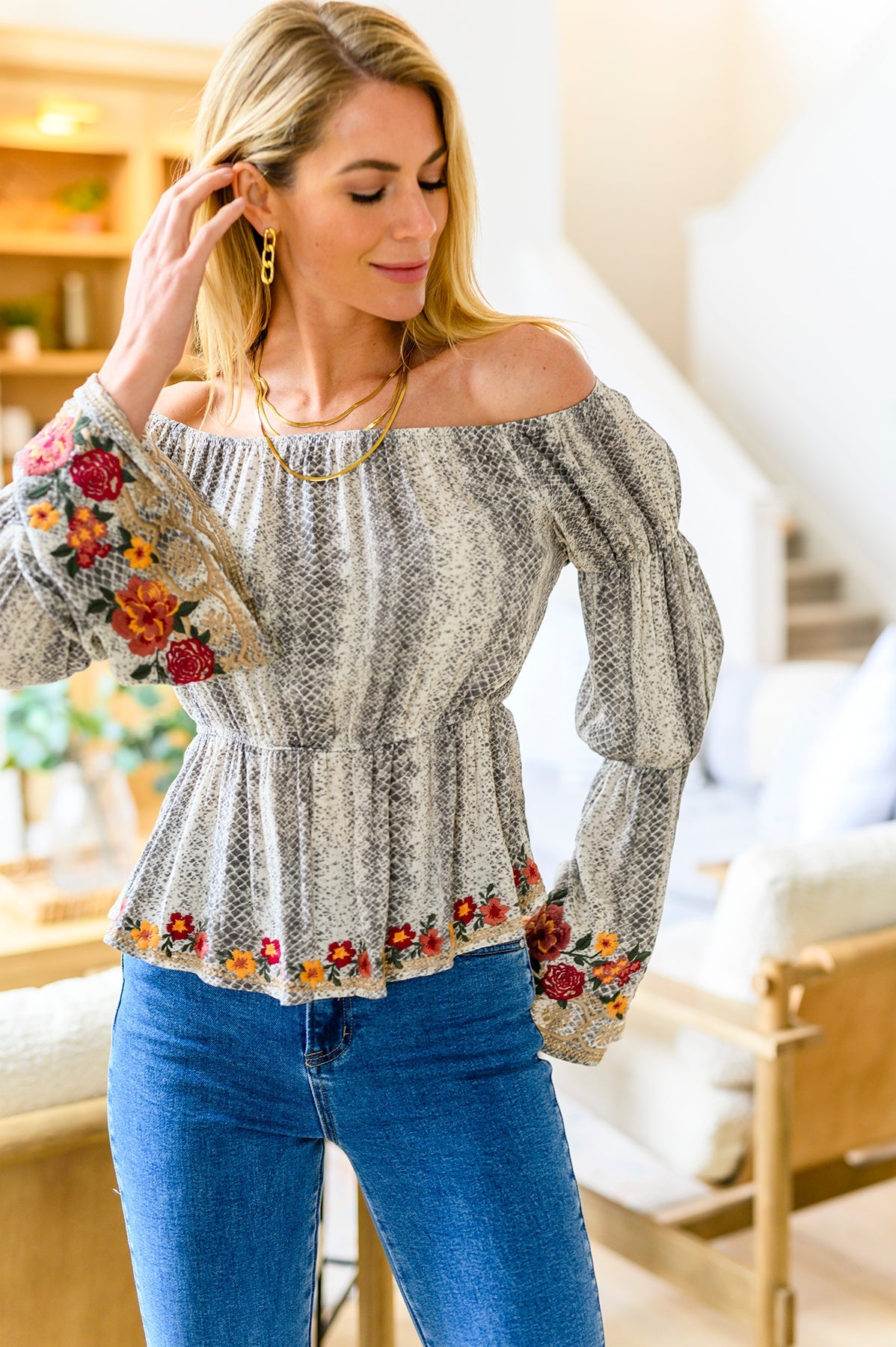 Don't Tempt Me Embroidered Blouse - Andree by Unit