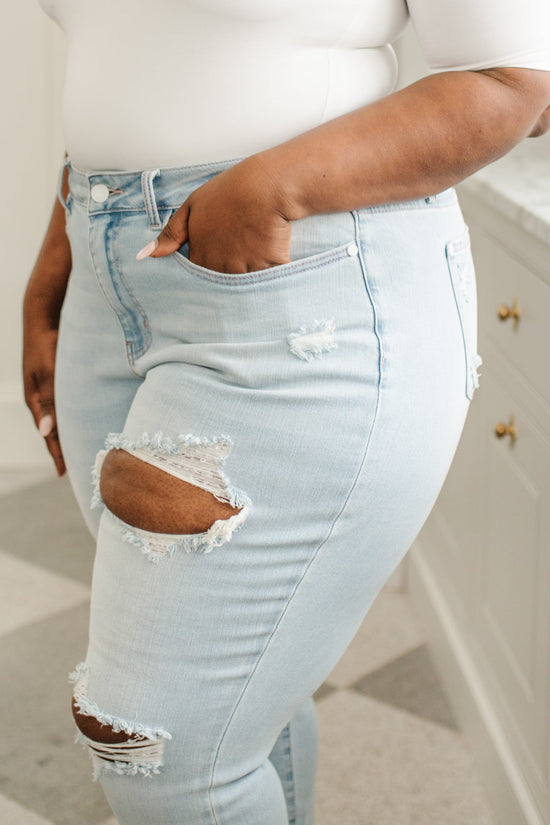 Super Light Destroyed Boyfriend Jeans - Judy Blue