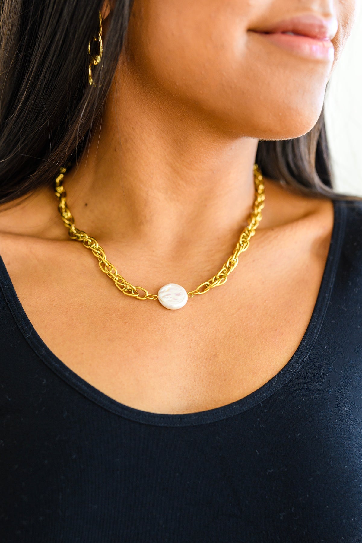 Ocean's Gold Shell Pendant Necklace - 18K Gold